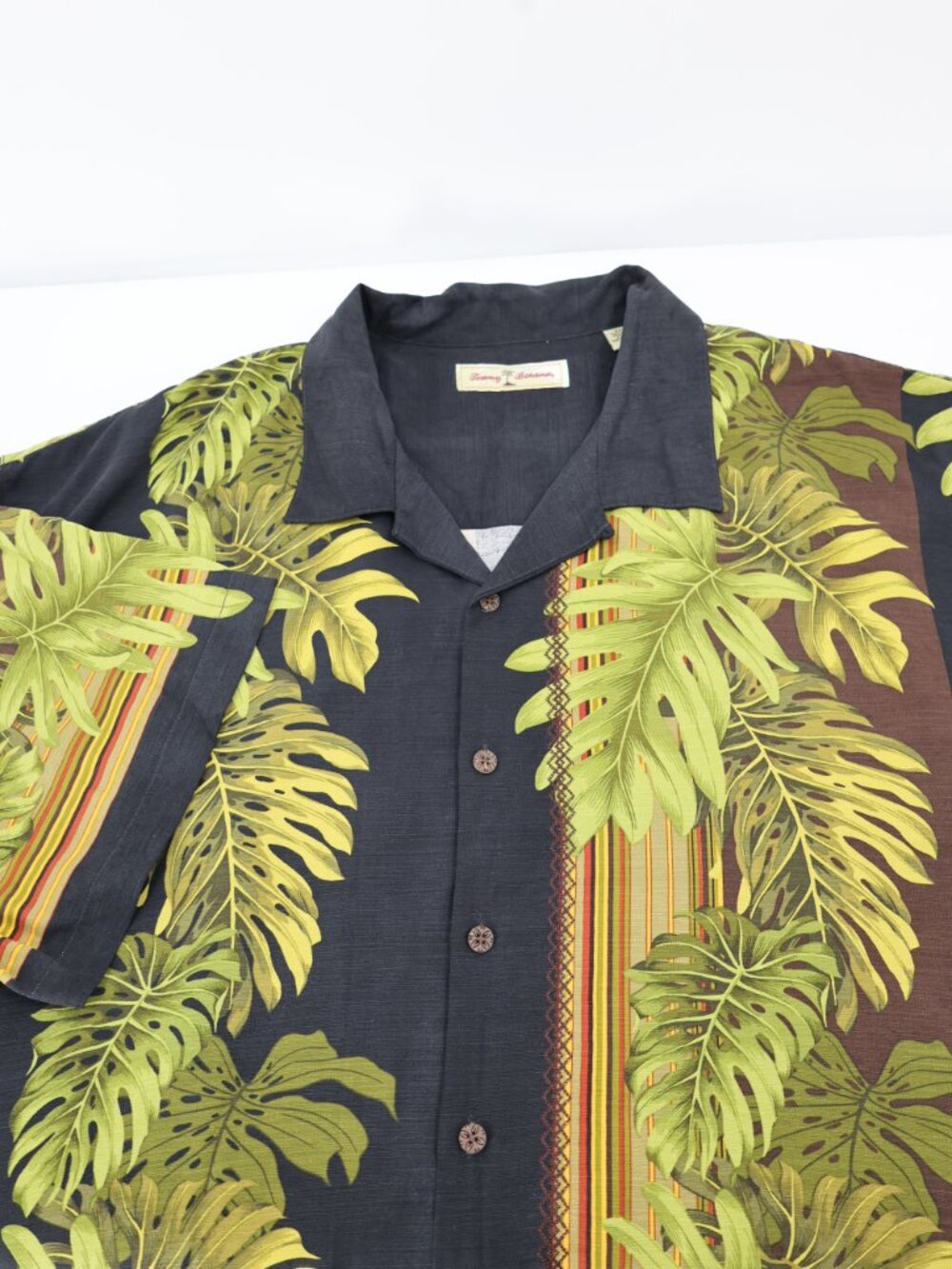 Tommy Bahama Hawaiian Shirt Mens 2XL Tropical Leaf Silk Button Up loop collar